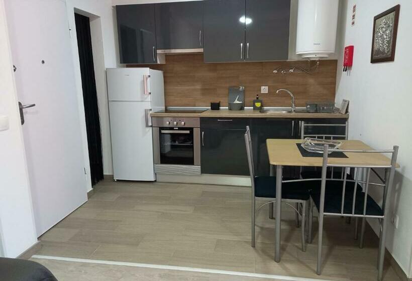 פנסיון Rustic House Fundão