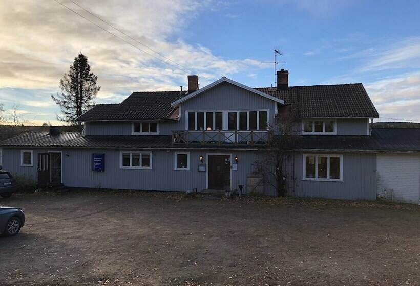 فندق صغير Berggårdens Gästgiveri