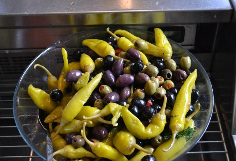 فندق صغير Berggårdens Gästgiveri