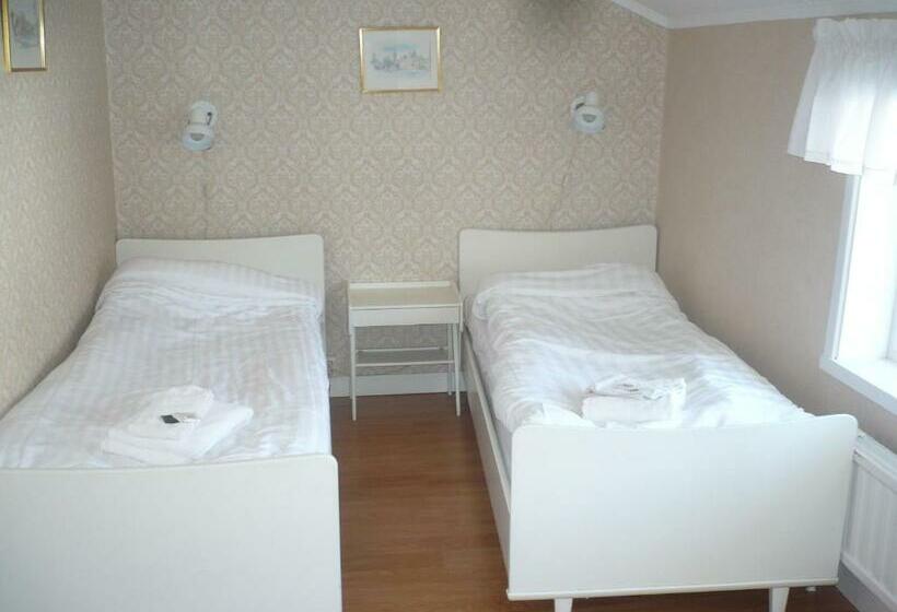 فندق صغير Berggårdens Gästgiveri