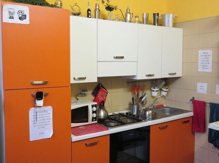هاستل Private Room Stanza Privata With Private Bathroom   Shared Kitchen And Beautiful Terrace On Taormina