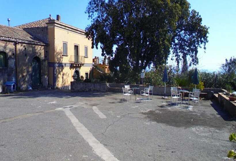 تختخواب و صبحانه Baglio Delle Rose