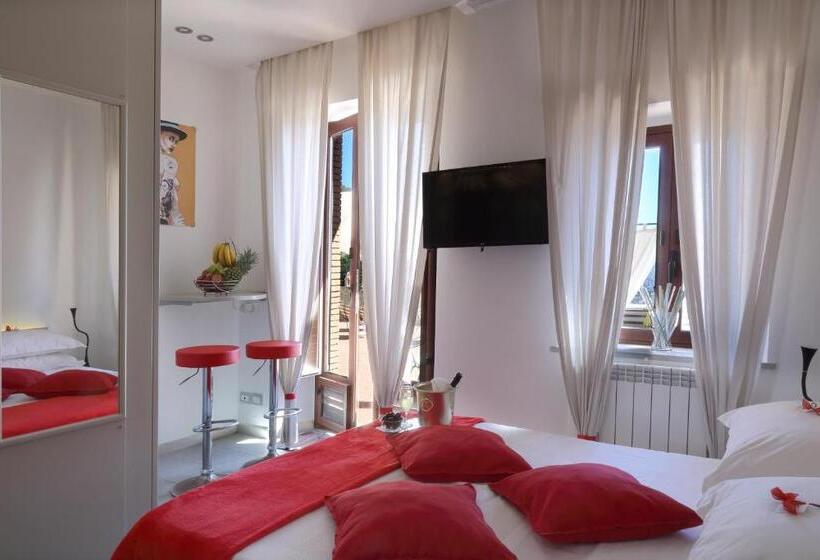 تختخواب و صبحانه Isoco Guest House