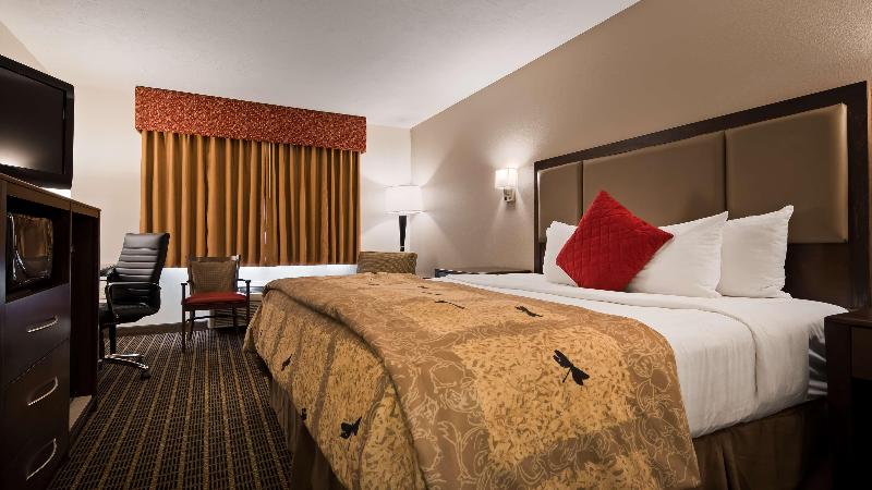 Отель Best Western Plus Eagleridge Inn & Suites