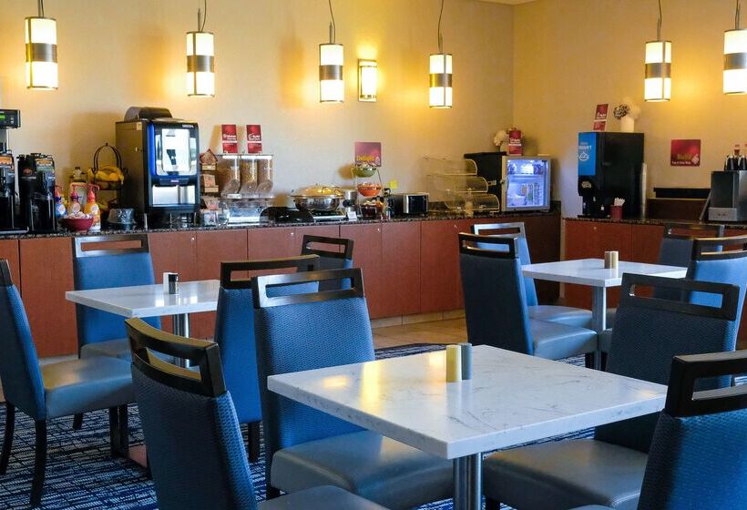 בית מלון כפרי Best Western Plus Mid Nebraska Inn & Suites