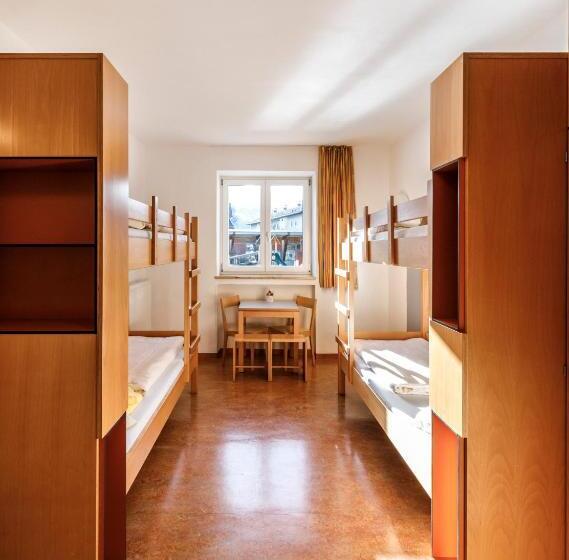 Jugendherberge Garmisch Partenkirchen   Membership Required!