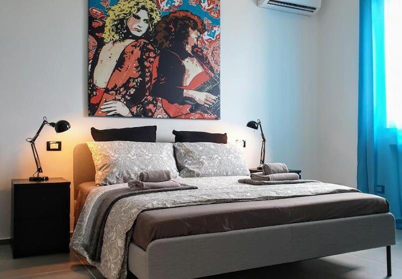 تختخواب و صبحانه Casa California