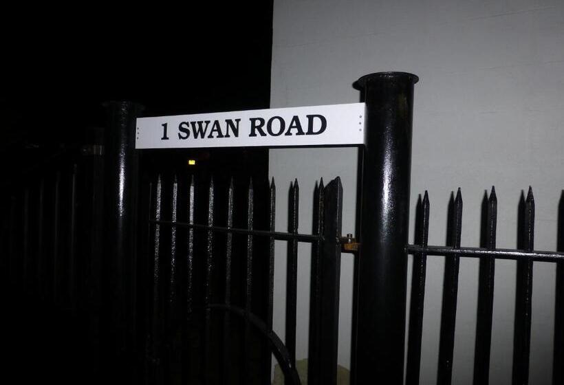 پانسیون Swan Guest House London   Heathrow