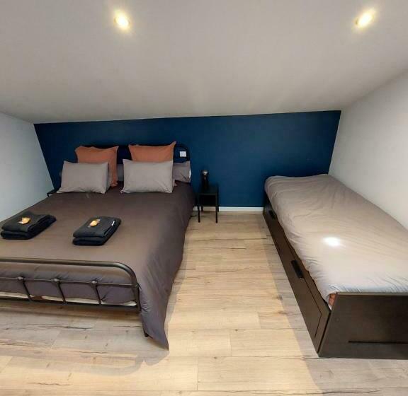 צימר Emilie Une Nuit   3 Chambres Au 2e étage   Maison Avec Chats