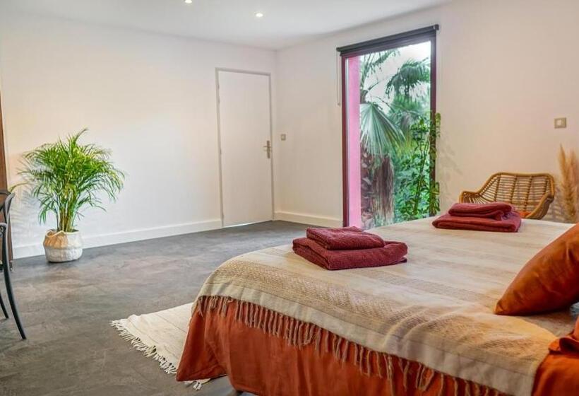 تختخواب و صبحانه Villa Magnolia