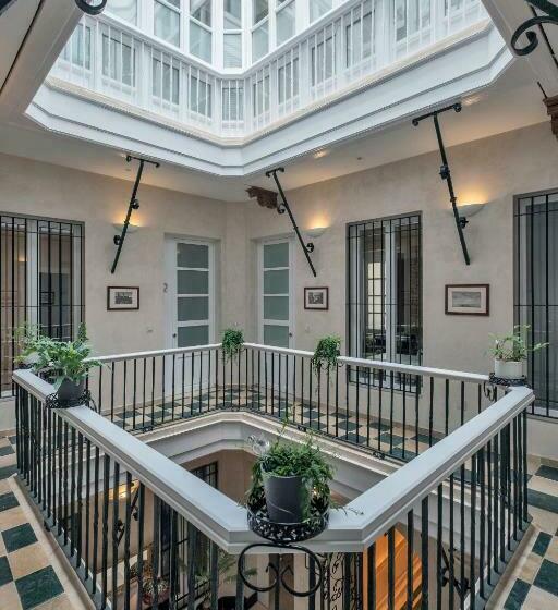 Gadir Suites