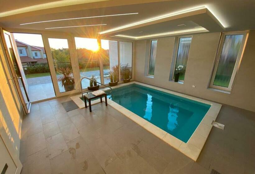 پانسیون Magnolia Room & Spa   Adults Only