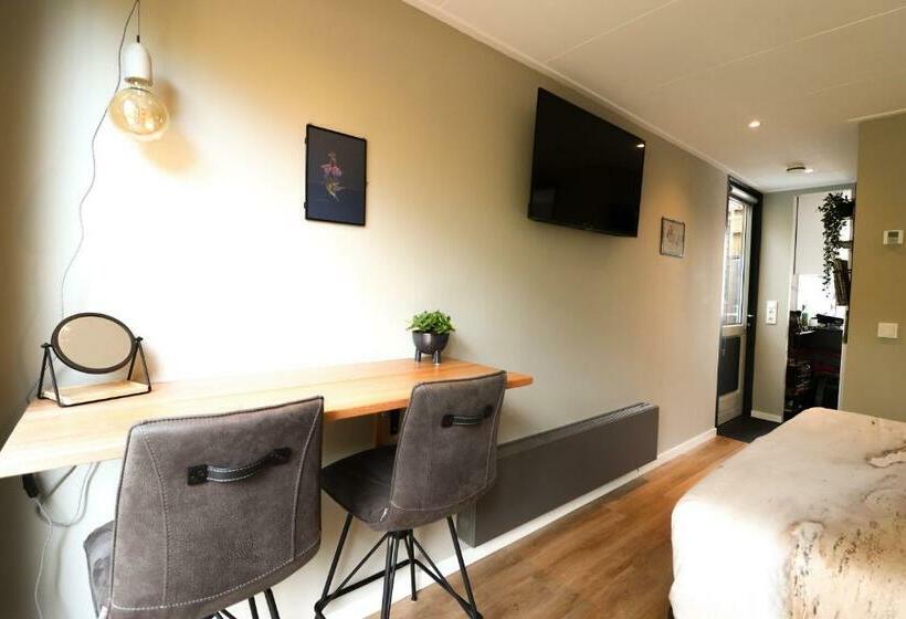 تختخواب و صبحانه De Monarchvlinder