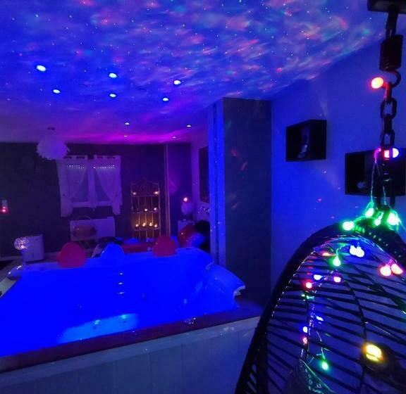 住宿加早餐  Loft Avec Baignoire Spa Lécrin Romantique
