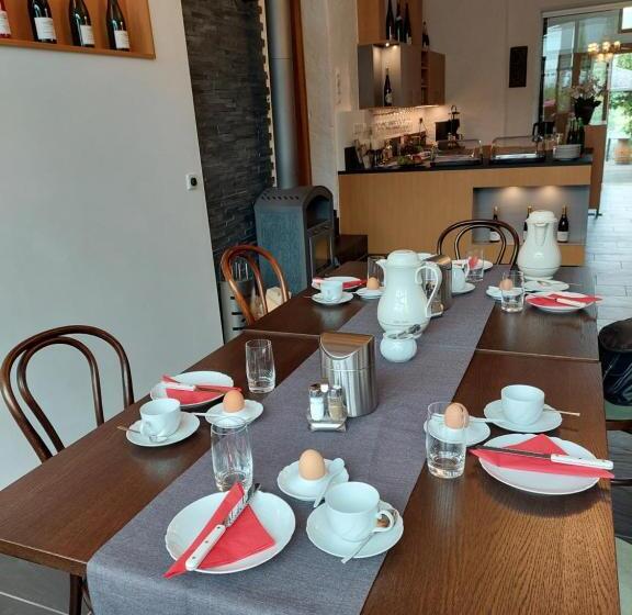 ベッドアンドブレックファースト Weingut Licht Stadtfeld