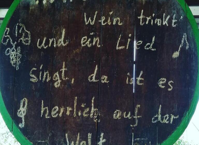 ベッドアンドブレックファースト Weingut Licht Stadtfeld