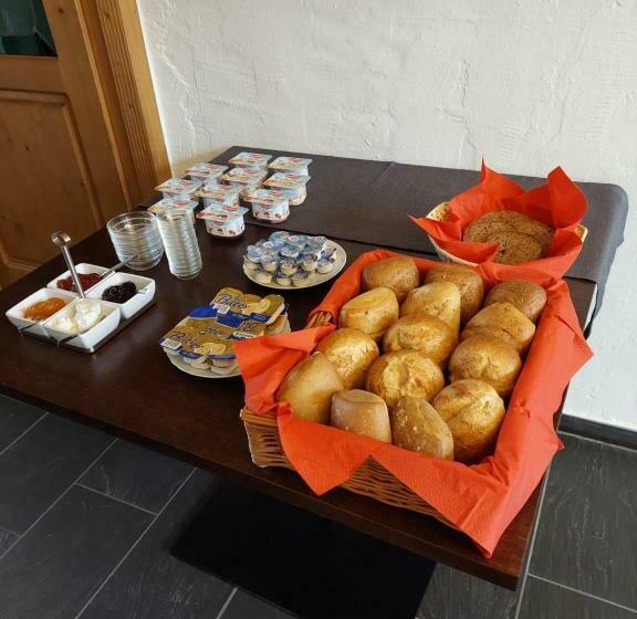 ベッドアンドブレックファースト Weingut Licht Stadtfeld