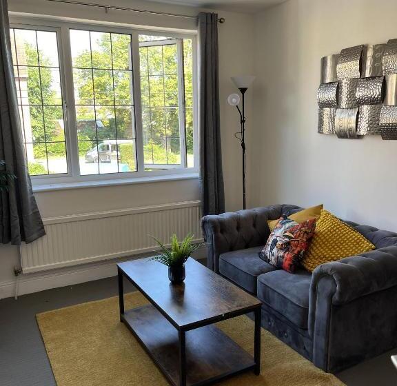 تختخواب و صبحانه Willingham House