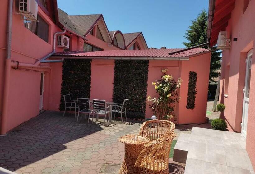 بنسيون Calypso Rooms