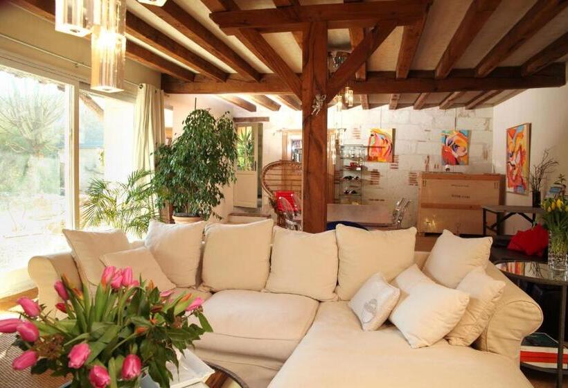 פנסיון Une Maison, Un Jardin
