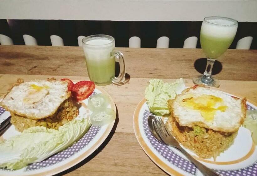 پانسیون Yohanes Guest House Sorake Surf Nias