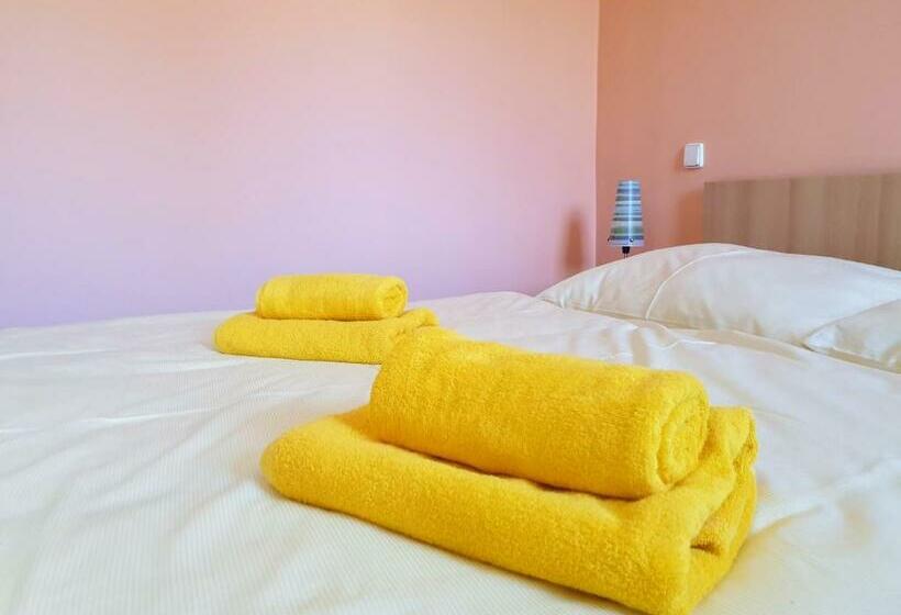 Отель Penzion Lumis