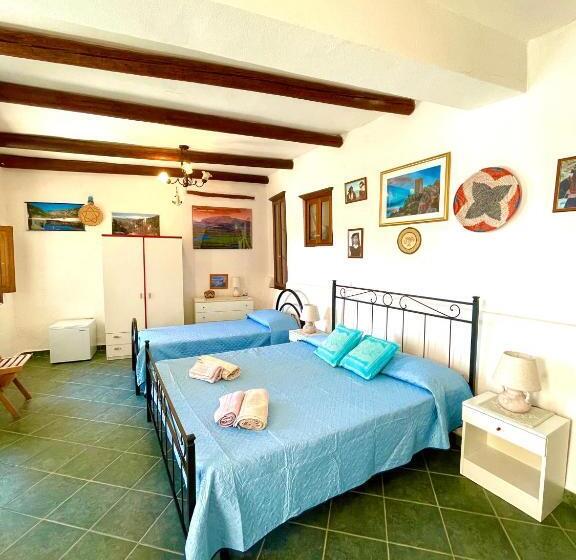 펜션 Ginepro Room   Sapposentu Posada