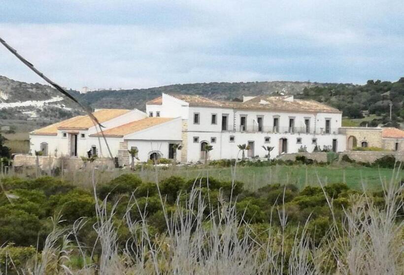 פנסיון Bramasole Charming House