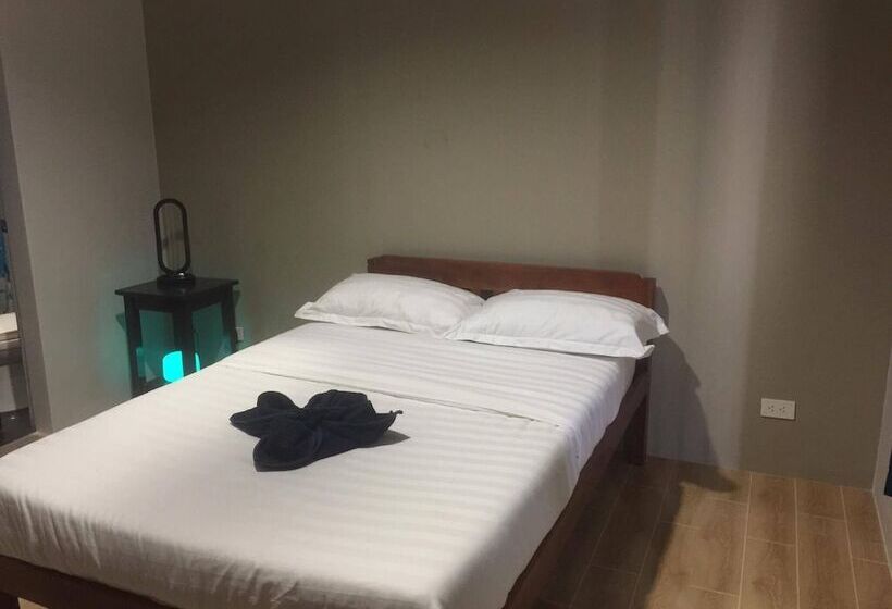 فندق صغير 2020 Travelers Inn