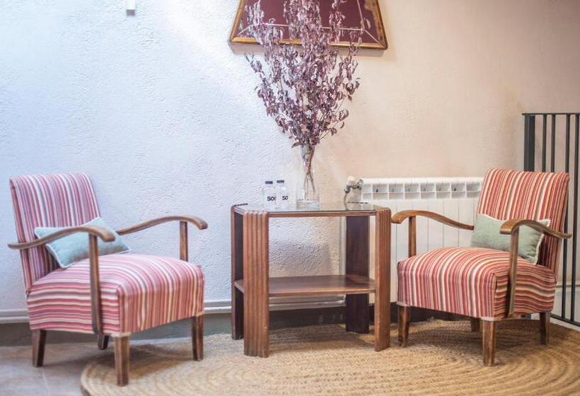 مبيت وإفطار Cal Giral Ii