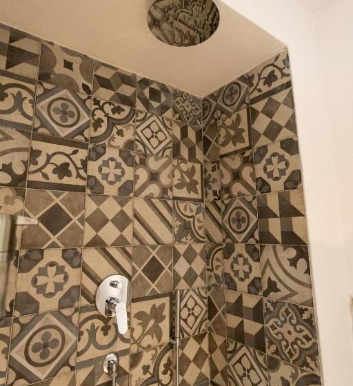 پانسیون Alpencity Suites