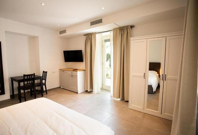 پانسیون Alpencity Suites