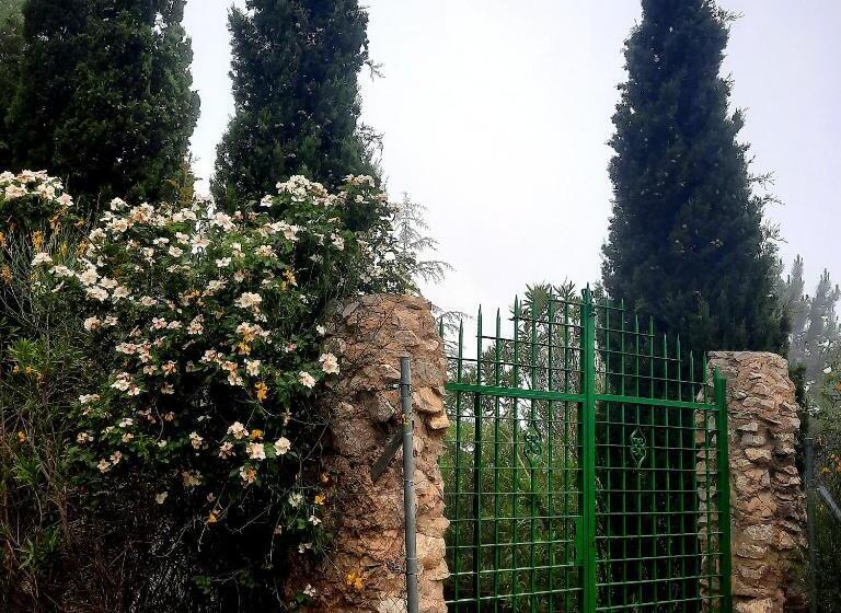 צימר Alpujarra Guesthouse, Habitaciones En Un Cortijo Sostenible Y Aislado En Medio De La Nada En Parque