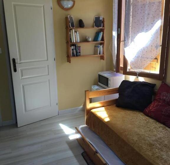 민박 Chambre D Hôtes La Cavaille