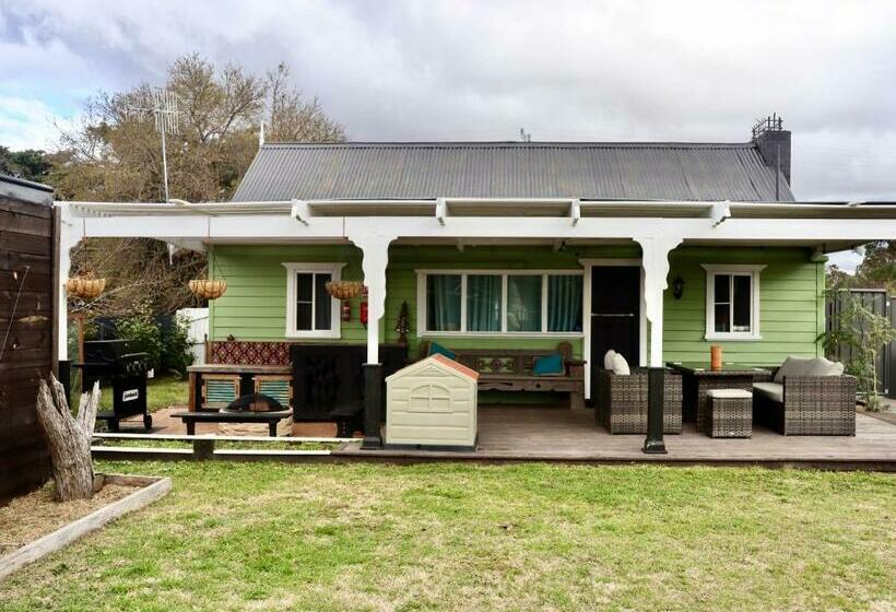 مبيت وإفطار Clover Cottage Uralla