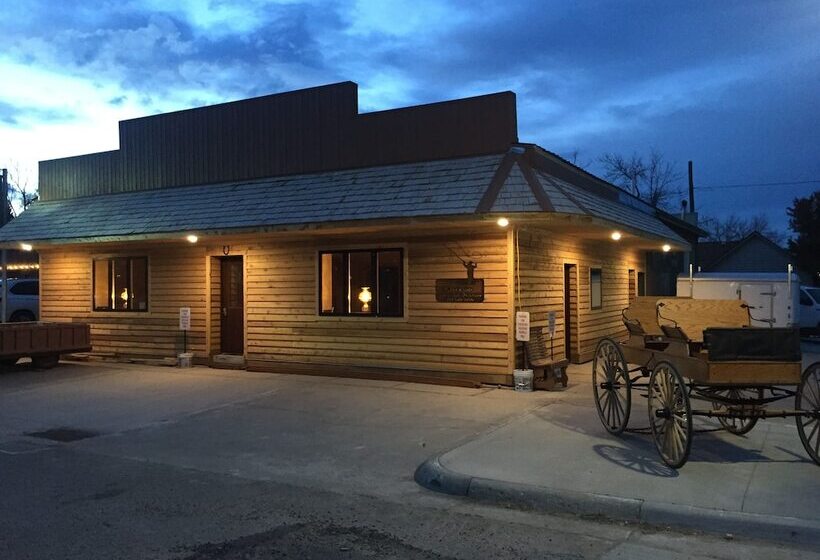 בית מלון כפרי Creekside Downtown Vacation Suites, Only Adults 25 Or Older