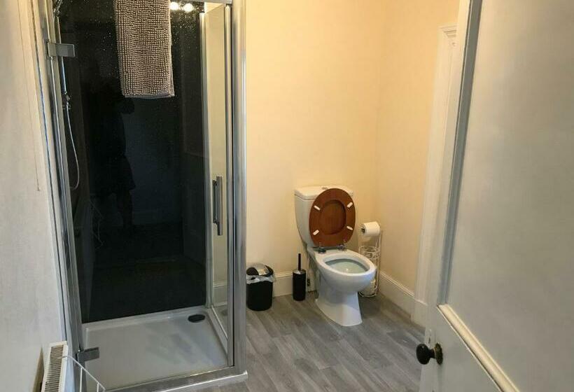 بنسيون Eilidh’s Guest House