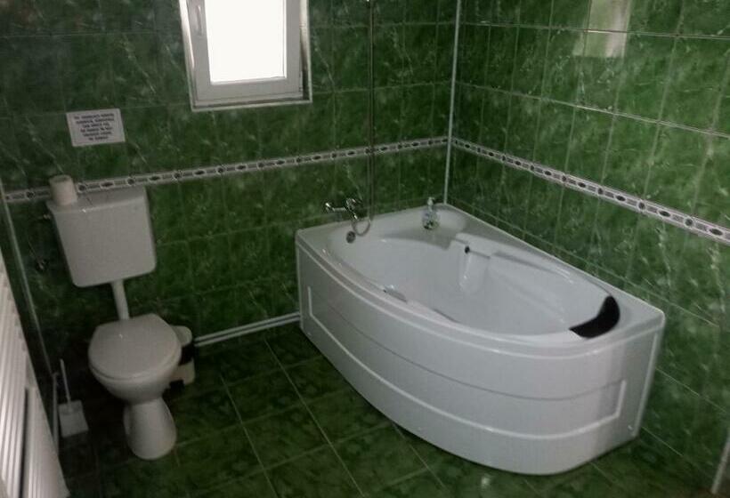 פנסיון Natural Balkanic Selfcheckin Self Catering