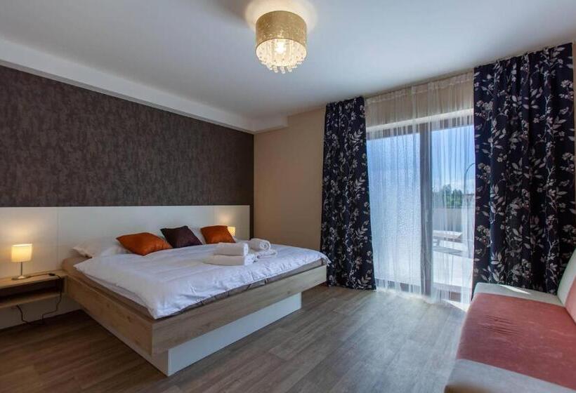 پانسیون Penzion A Restaurace Feldsberg