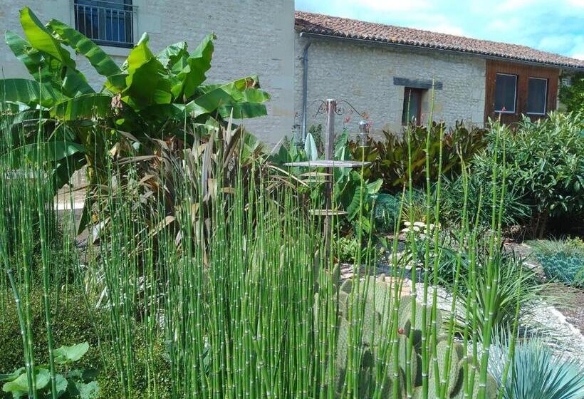 بنسيون The Piggeries At La Maison Tumtum Arbre