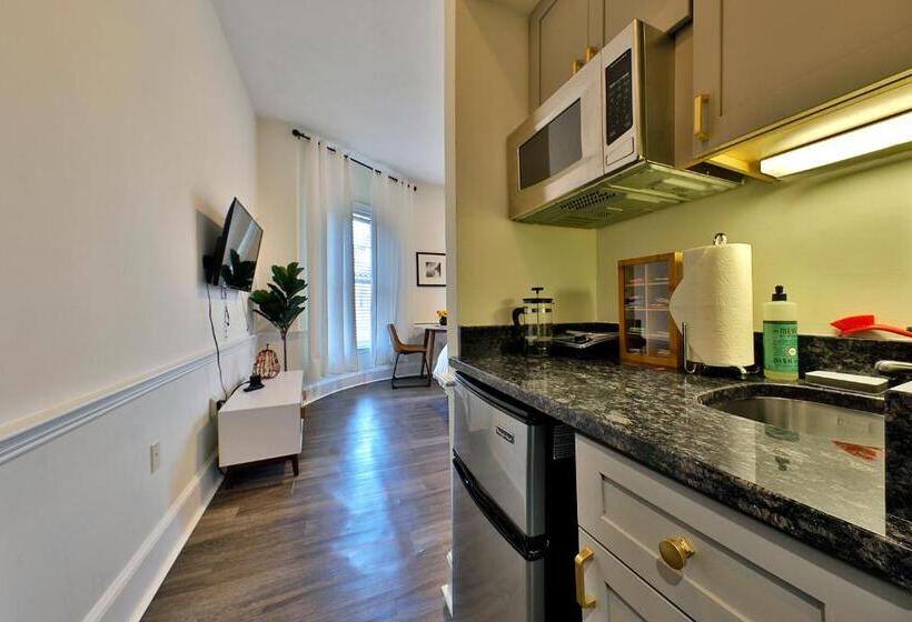 Good Hotels Boston