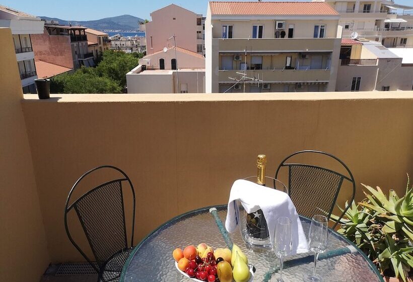 تختخواب و صبحانه La Terrazza