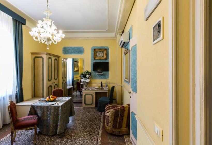 Nocleg ze śniadaniem Antica Residenza D Azeglio Room&breakfast Di Charme