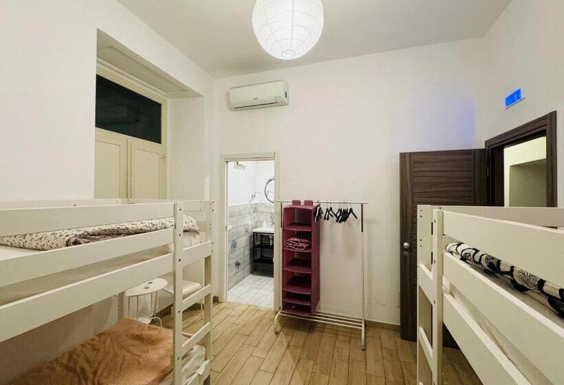 Hostel Mancini Naples