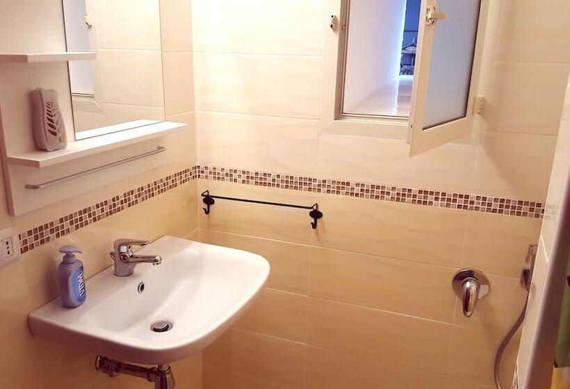 Hostel Mancini Naples