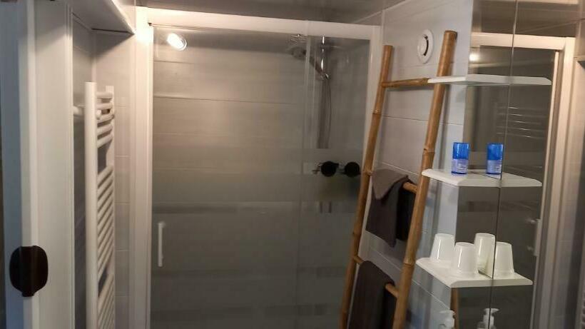 ベッドアンドブレックファースト Chambre D Hôte Chez Nathalie & Roland