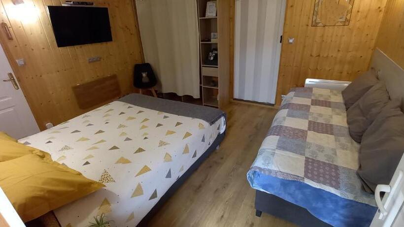 ベッドアンドブレックファースト Chambre D Hôte Chez Nathalie & Roland