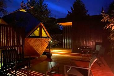 تختخواب و صبحانه La Réserve De L Aube   Hébergements Insolites Luxe Et Design