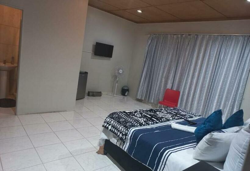 بنسيون 26 Zea Avenue Arcon Park Guest House