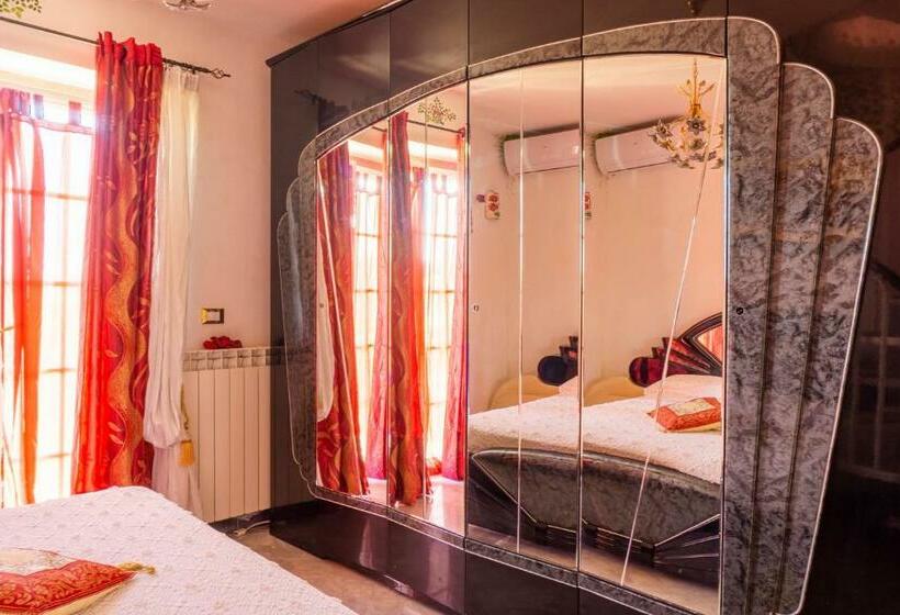 פנסיון Alexander S Home